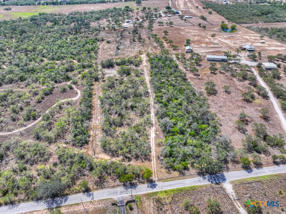 445 Single Oak Road Seguin, TX 78155