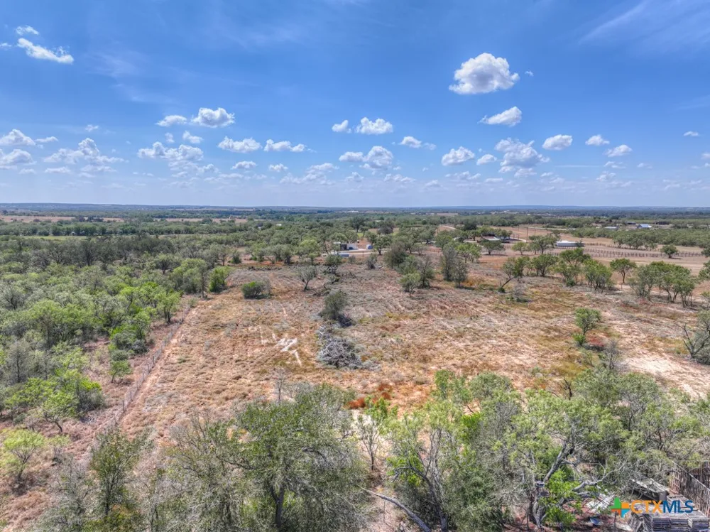 445 Single Oak Road Seguin, TX 78155