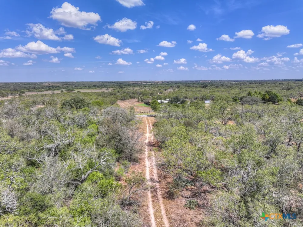 445 Single Oak Road Seguin, TX 78155