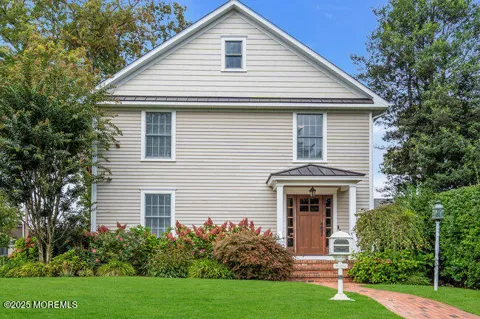 8 Glenwood Place
