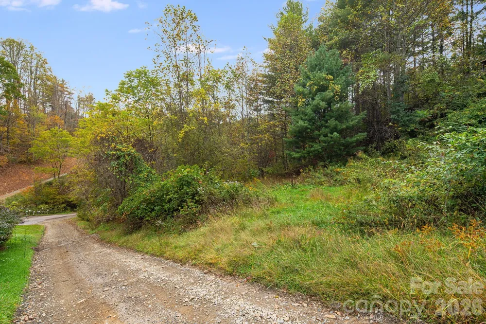 211 Evergreen Road Burnsville, NC 28714