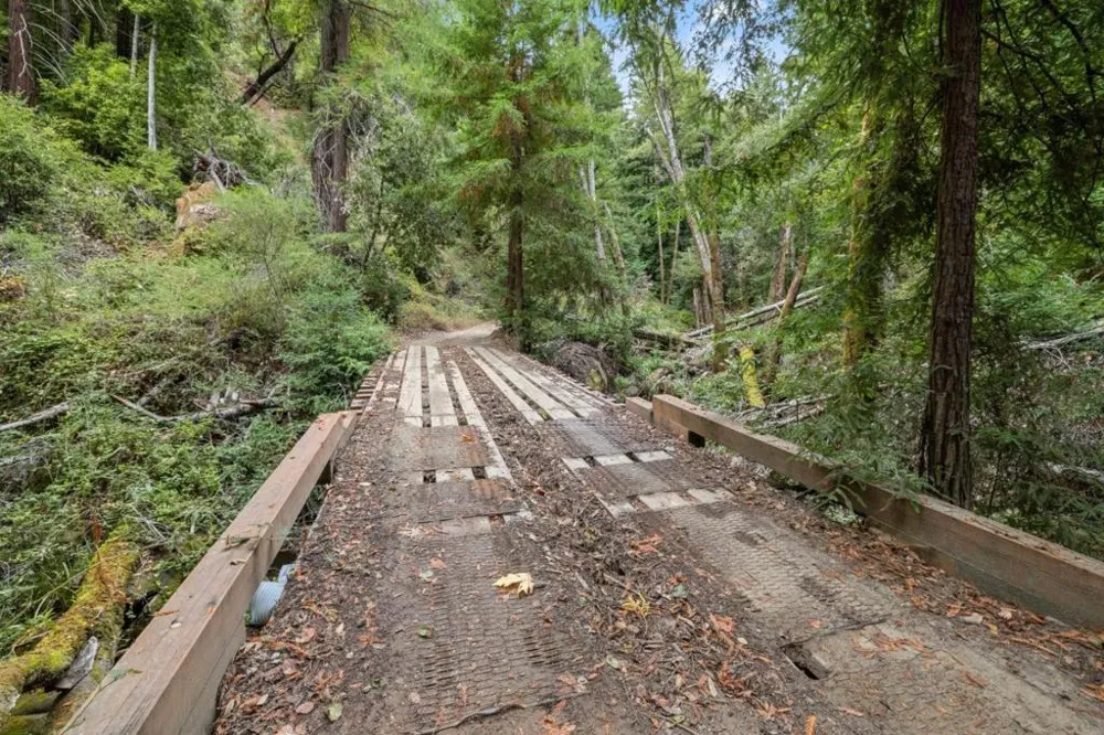 2 Bear Creek Boulder Creek, CA 95006