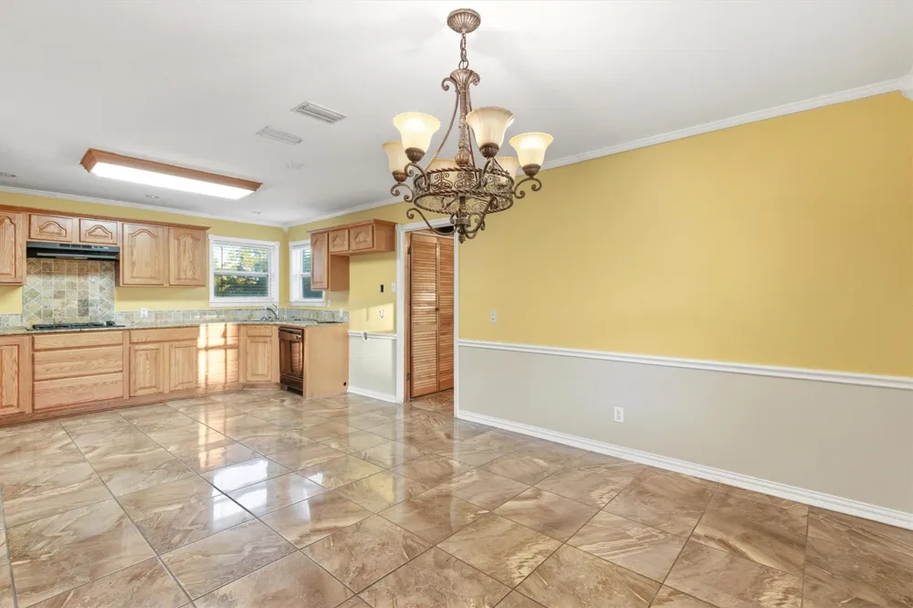 4609 Pioneer Road Balch Springs, TX 75180