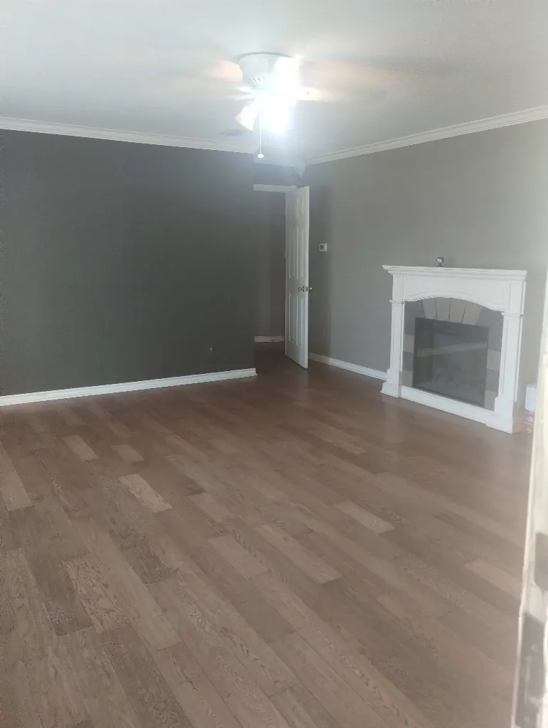 4609 Pioneer Road Balch Springs, TX 75180