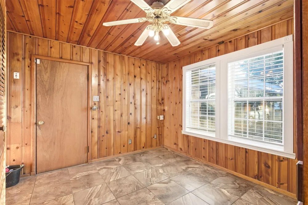 4609 Pioneer Road Balch Springs, TX 75180