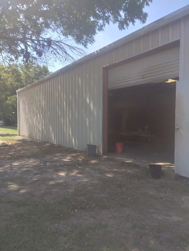 4609 Pioneer Road Balch Springs, TX 75180