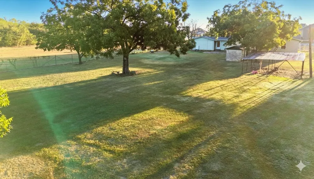 4609 Pioneer Road Balch Springs, TX 75180