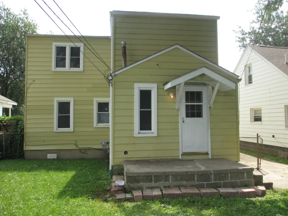 8291 Lozier Avenue Avenue Warren, MI 48089
