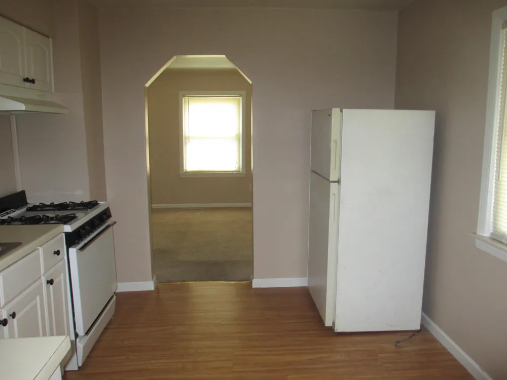 8291 Lozier Avenue Avenue Warren, MI 48089