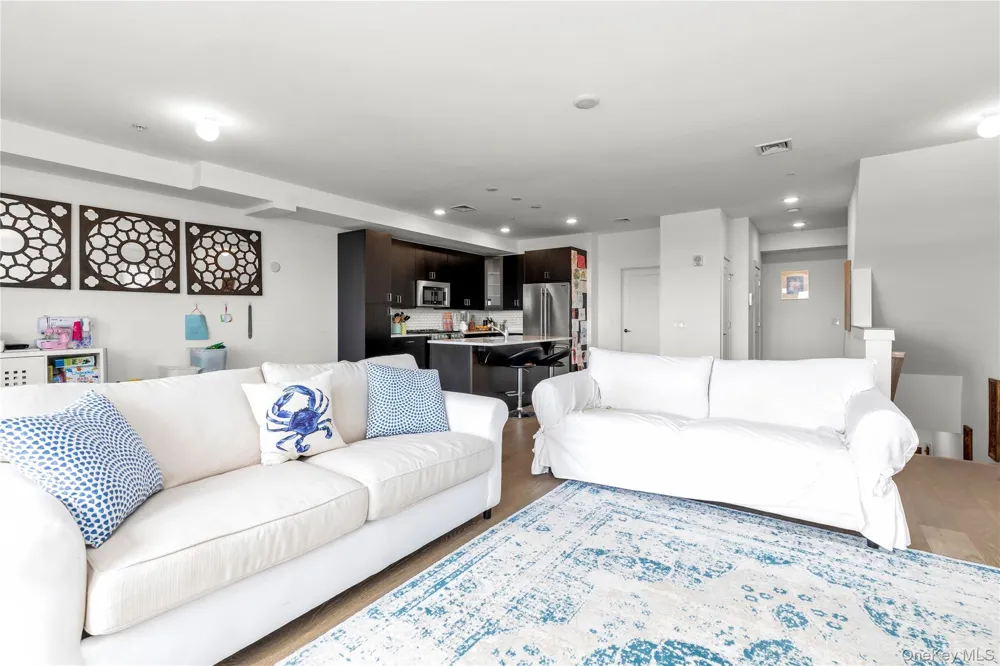322 Marina Point East Rockaway, NY 11518