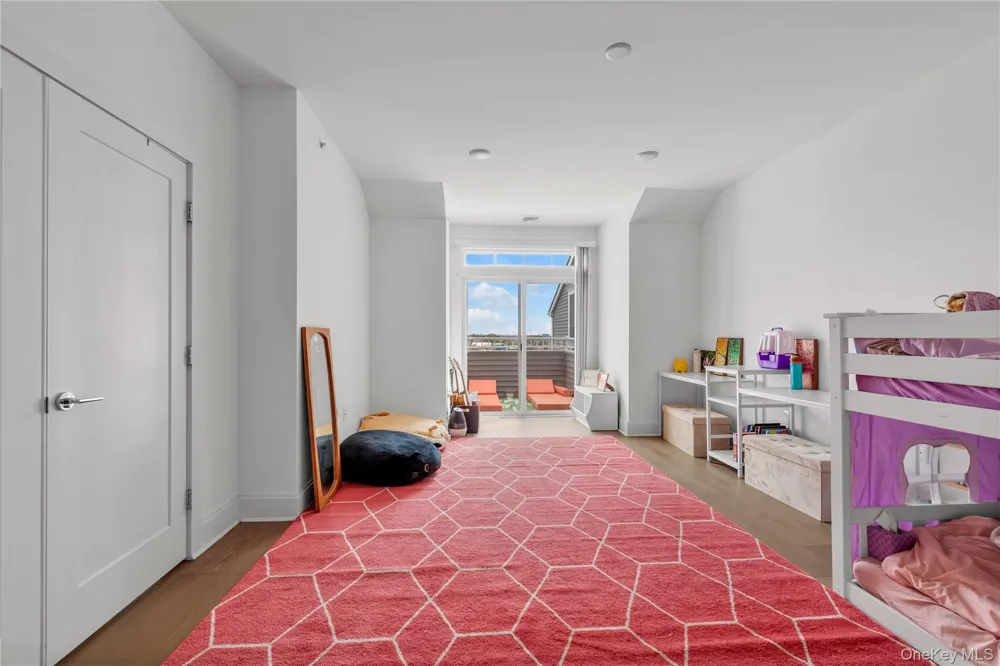 322 Marina Point East Rockaway, NY 11518