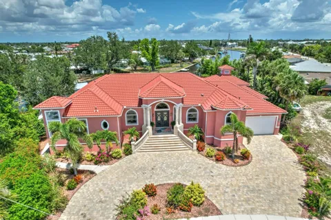 4409 CREWS COURT