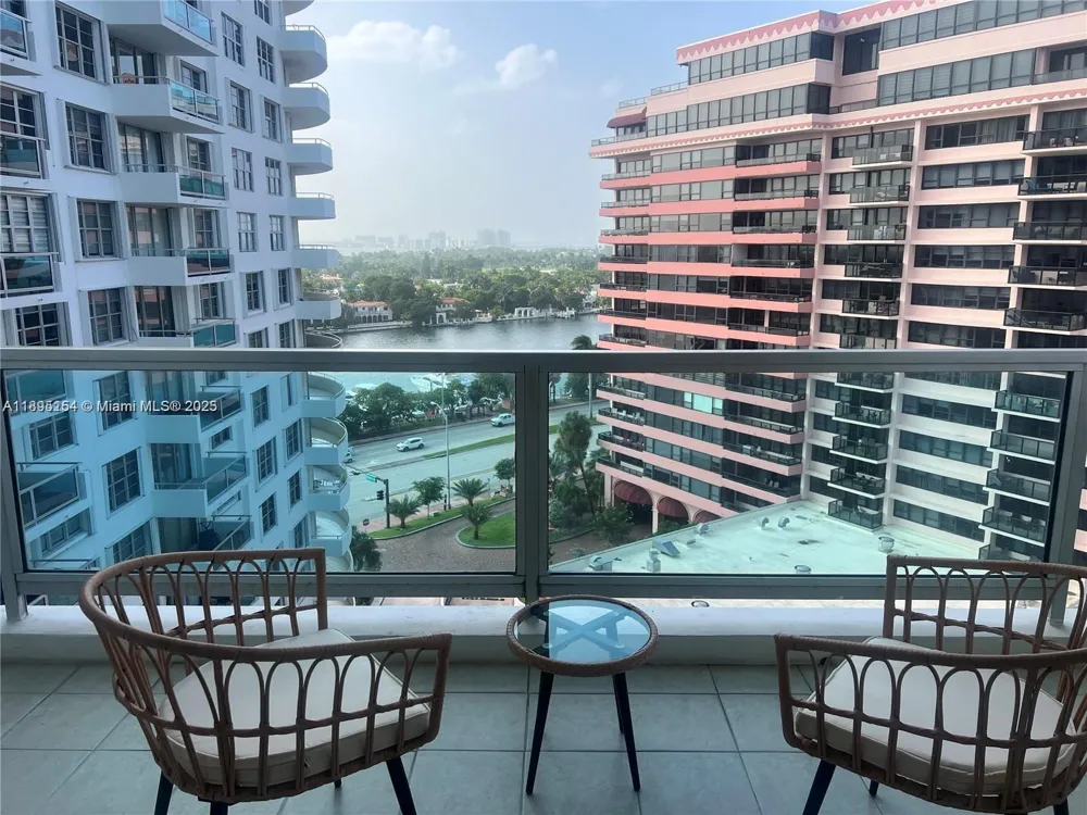 5161 Collins Ave #1211 Miami Beach, FL 33140