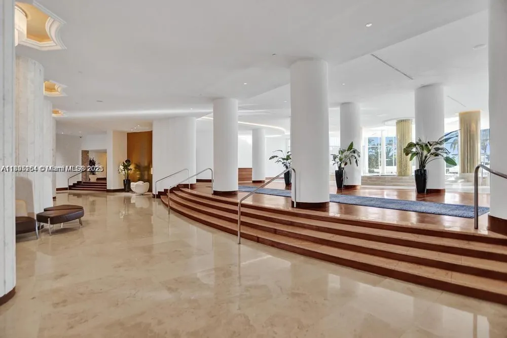 5161 Collins Ave #1211 Miami Beach, FL 33140