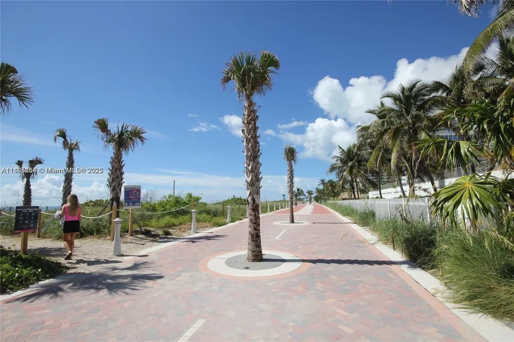 5161 Collins Ave #1211 Miami Beach, FL 33140