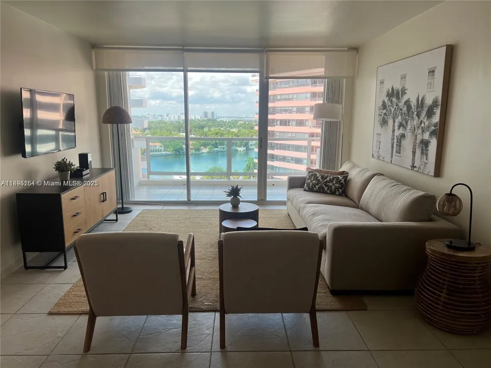 5161 Collins Ave #1211 Miami Beach, FL 33140