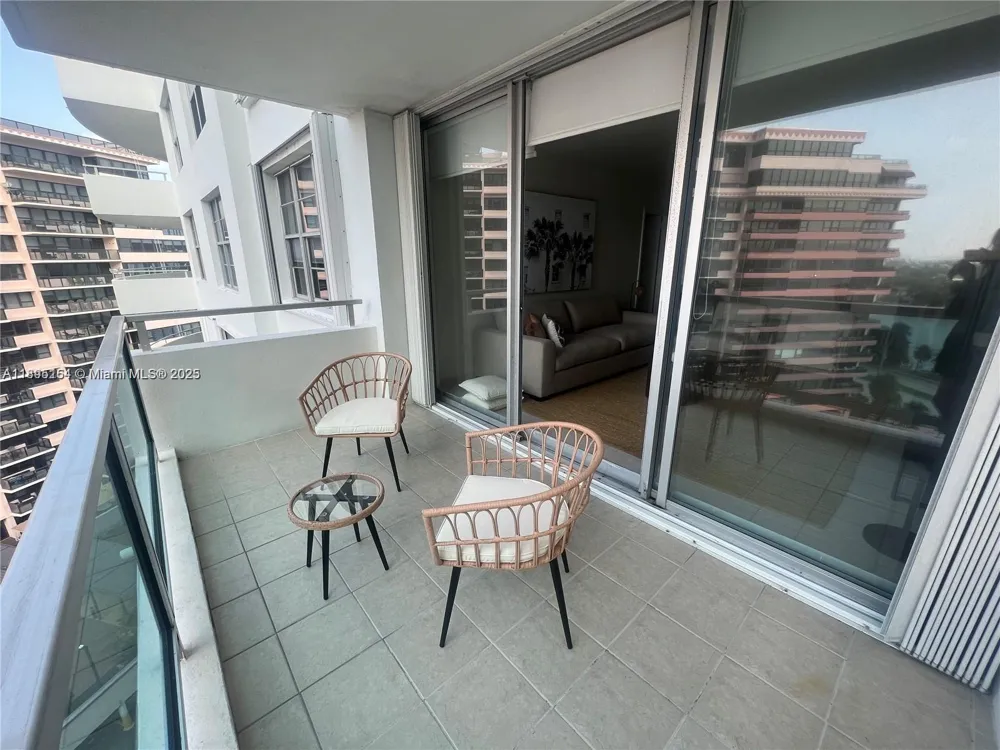 5161 Collins Ave #1211 Miami Beach, FL 33140