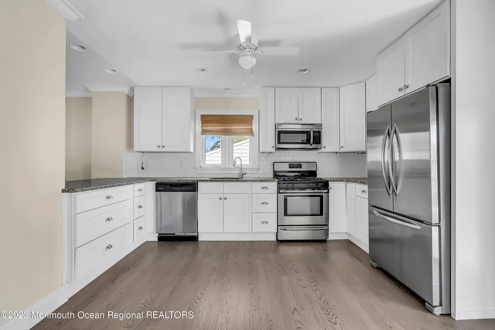140 Idlewood Avenue Oakhurst, NJ 07755
