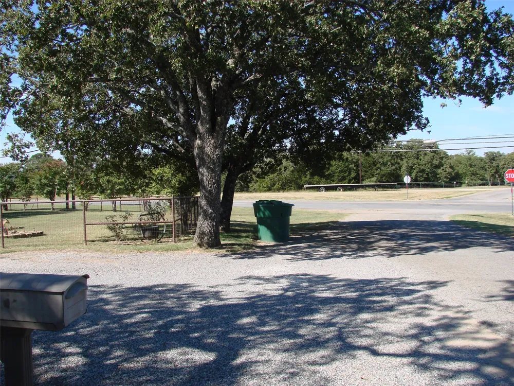 34 Denton Road Gordonville, TX 76245
