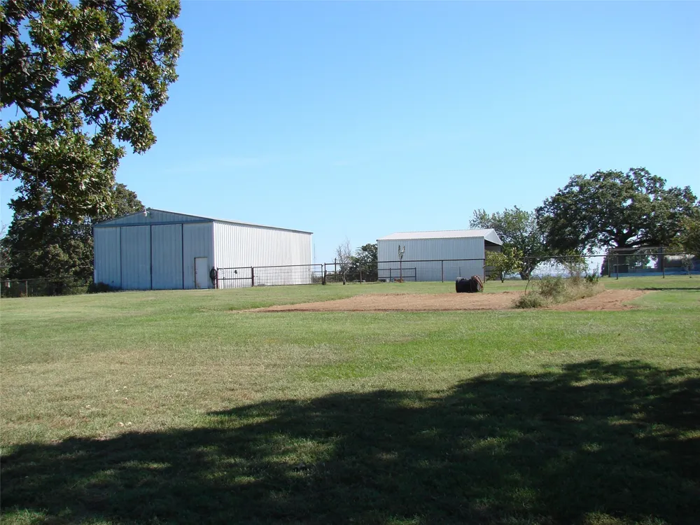 34 Denton Road Gordonville, TX 76245