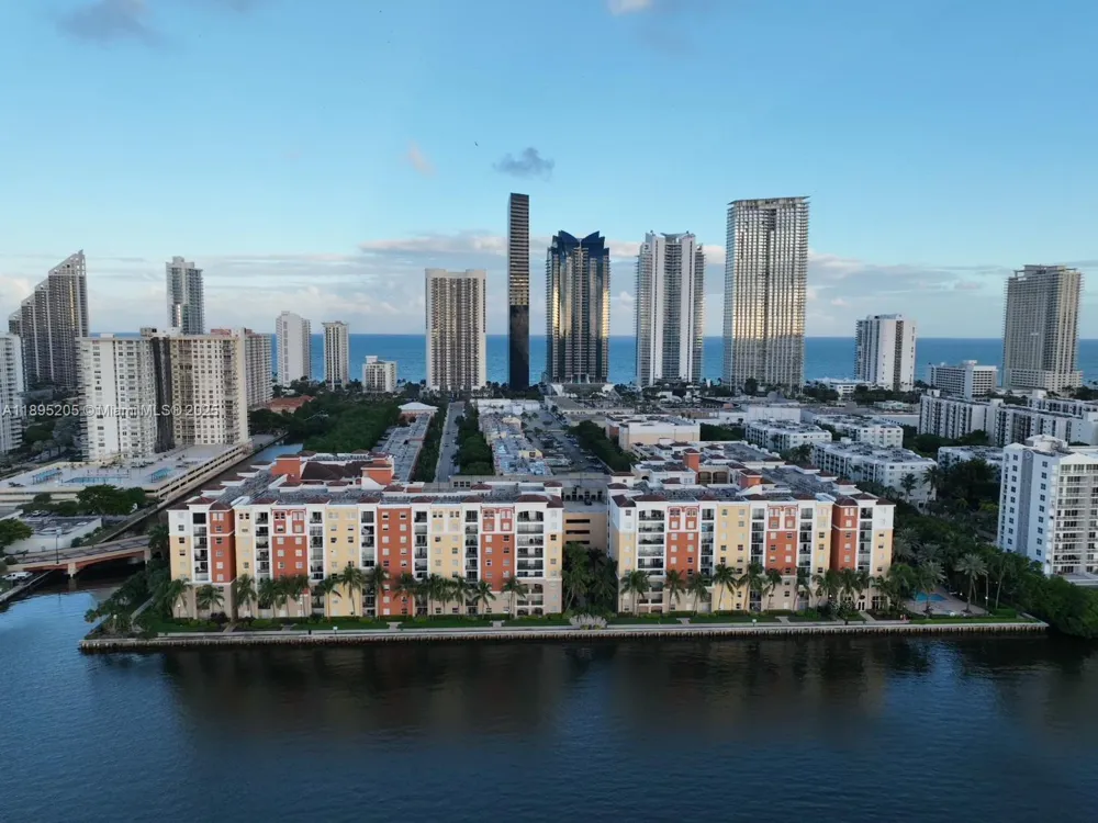 17125 Bay Rd #3402 Sunny Isles Beach, FL 33160