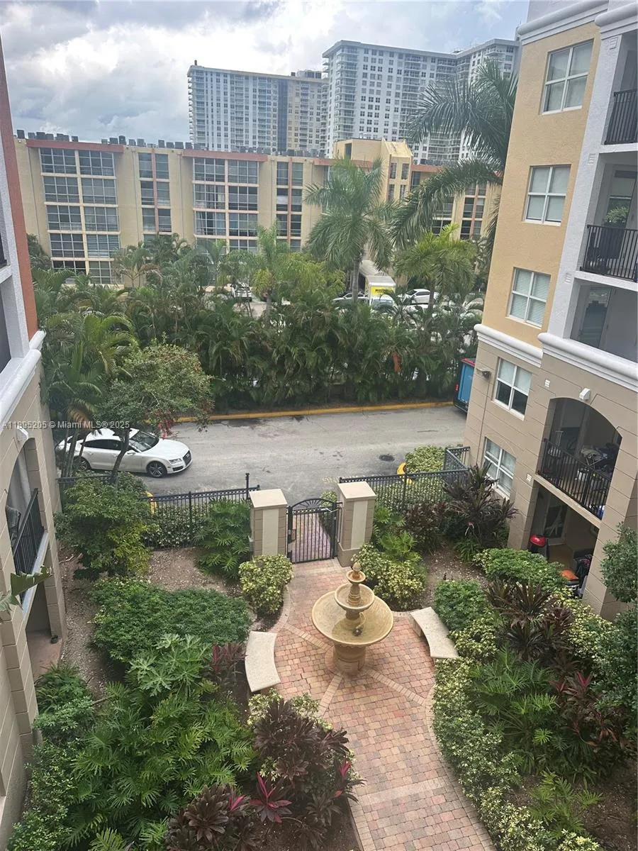 17125 Bay Rd #3402 Sunny Isles Beach, FL 33160