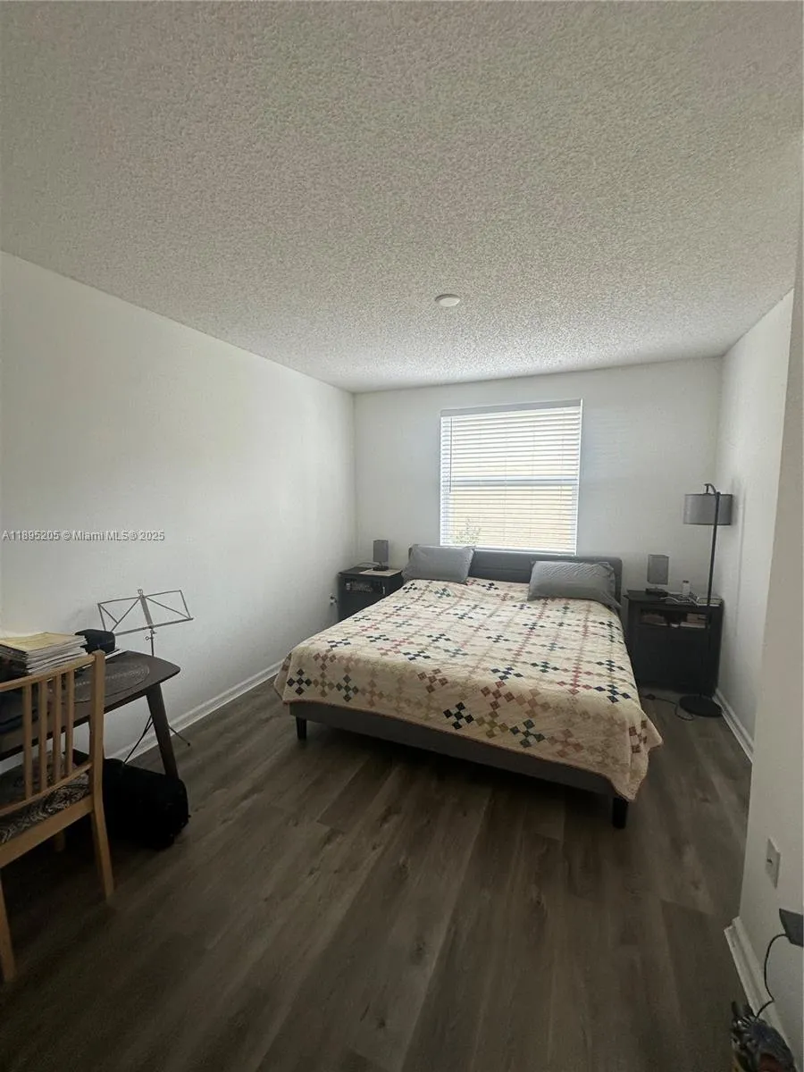 17125 Bay Rd #3402 Sunny Isles Beach, FL 33160