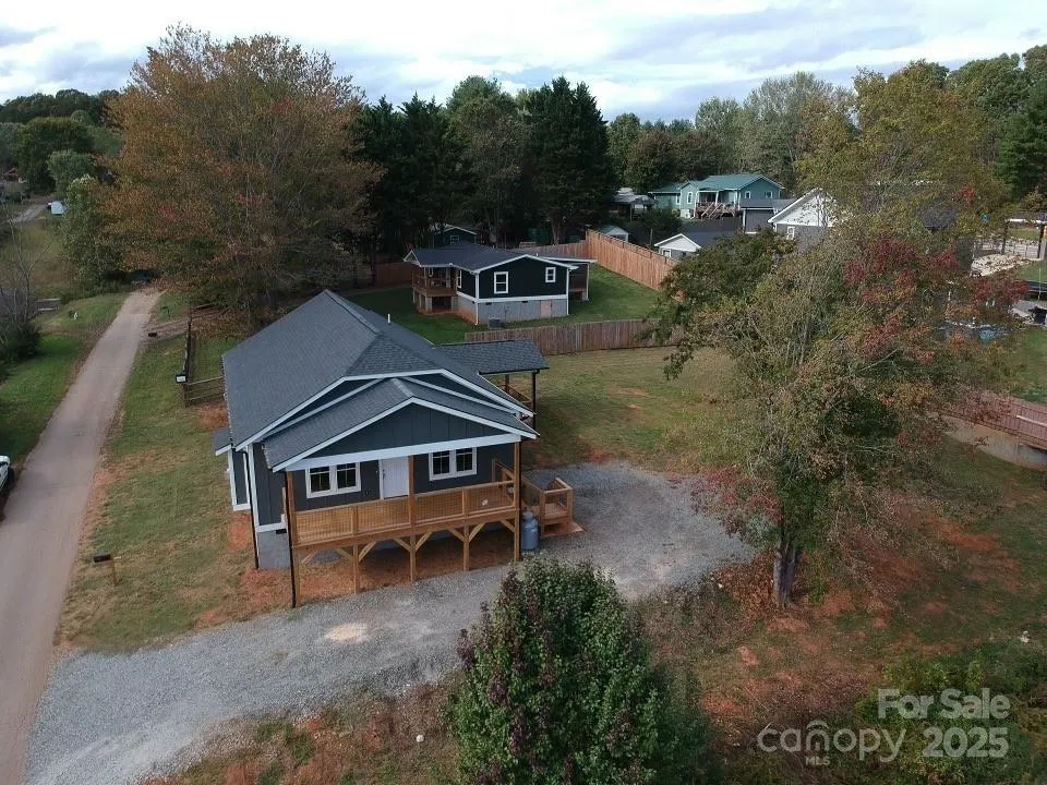 21 Marion Road Leicester, NC 28748