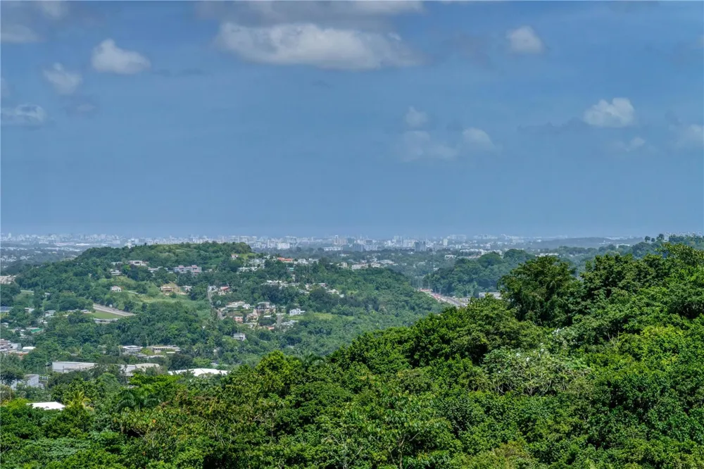 Lot-C42/43 VALLE ESCONDIDO Guaynabo, PR 00971