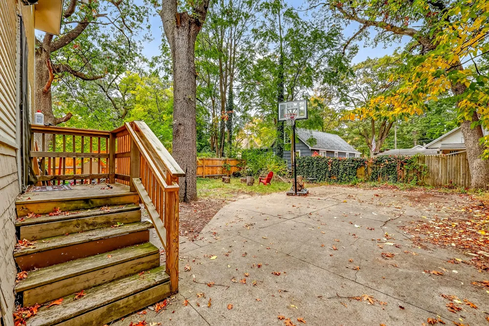 3109 Fifth Street Muskegon Heights, MI 49444