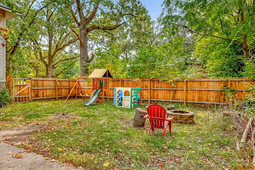 3109 Fifth Street Muskegon Heights, MI 49444