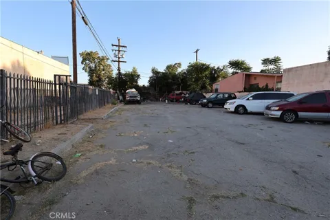 810 W 133rd