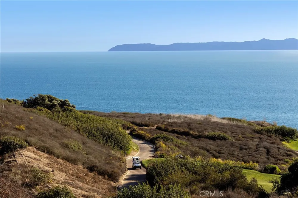 3200 La Rotonda Drive #316 Rancho Palos Verdes, CA 90275