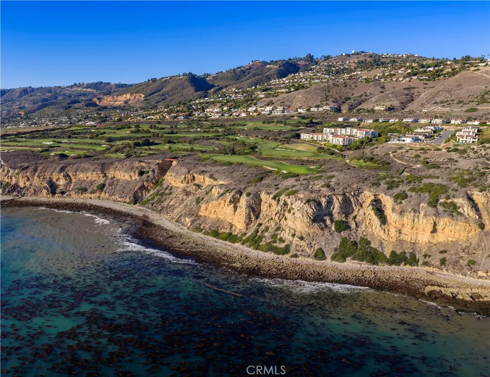 3200 La Rotonda Drive #316 Rancho Palos Verdes, CA 90275