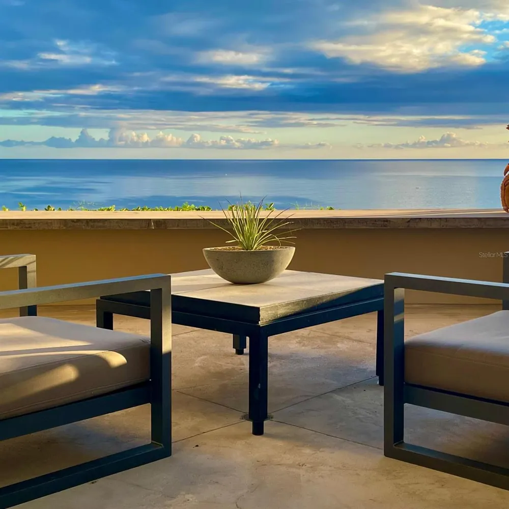 5 PUERTO REAL Vieques, PR 00765