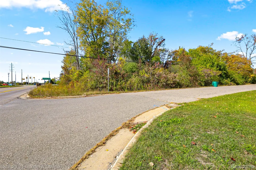 Dix Toledo Road Brownstown Charter Township, MI 48183