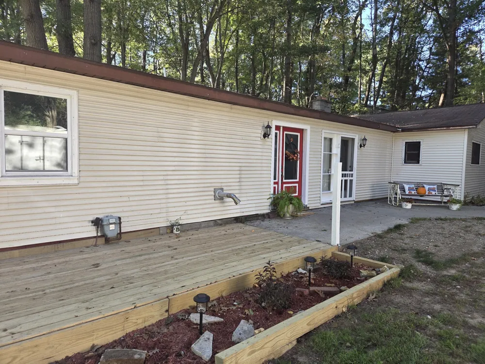 4280 Birch Drive Lake, MI 48632