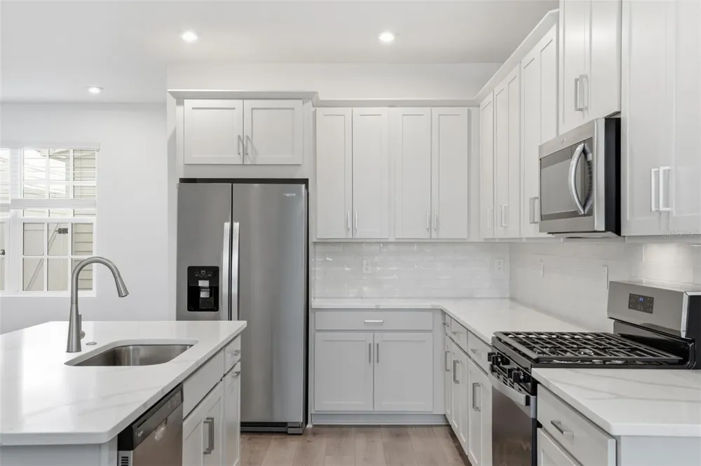 1895 SEAWALL WAY Celebration, FL 34747