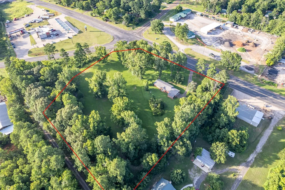 1858 S Dickinson Drive Rusk, TX 75785