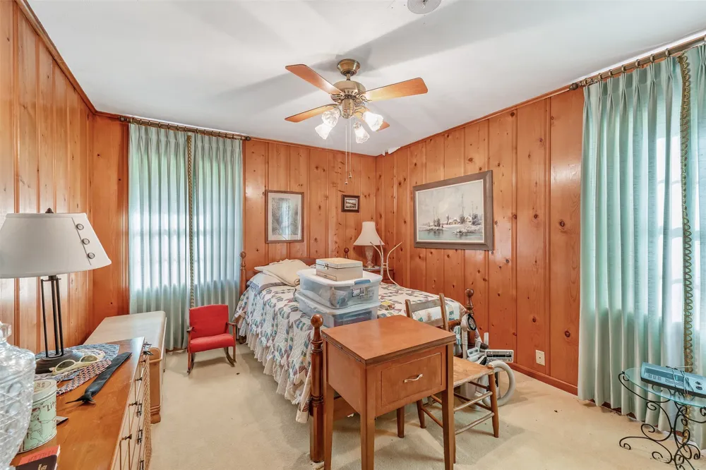 1858 S Dickinson Drive Rusk, TX 75785