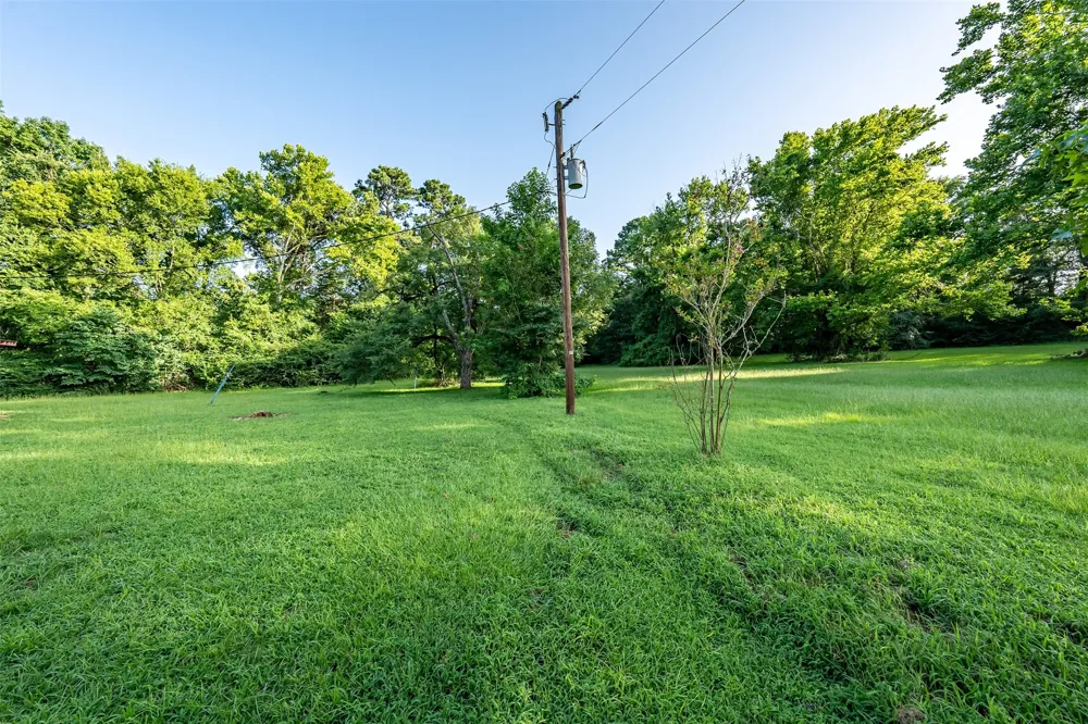 1858 S Dickinson Drive Rusk, TX 75785