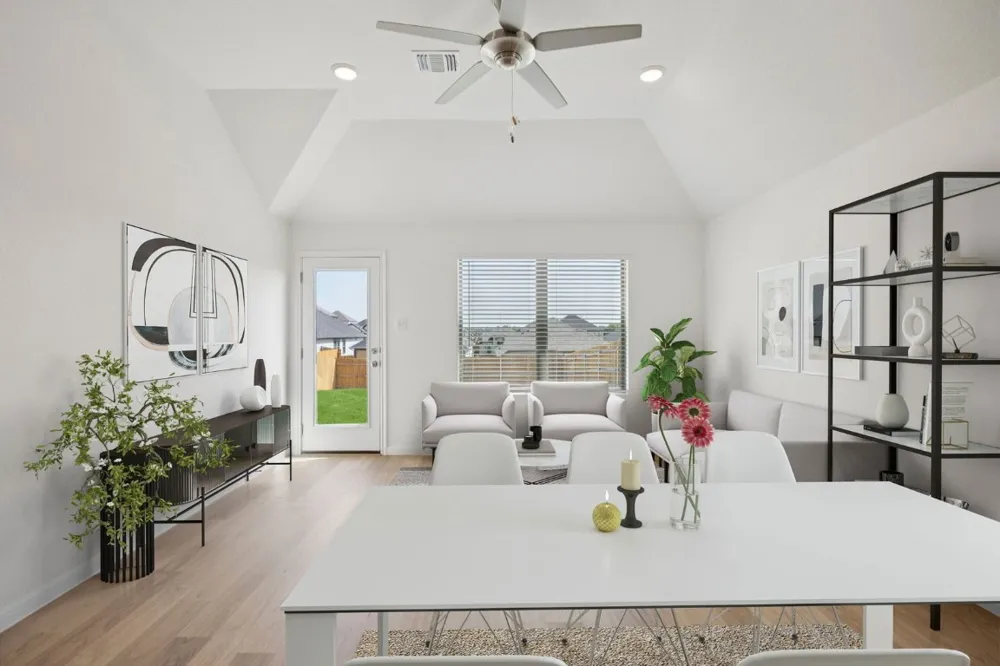 332 Bendecido Loop Elgin, TX 78621