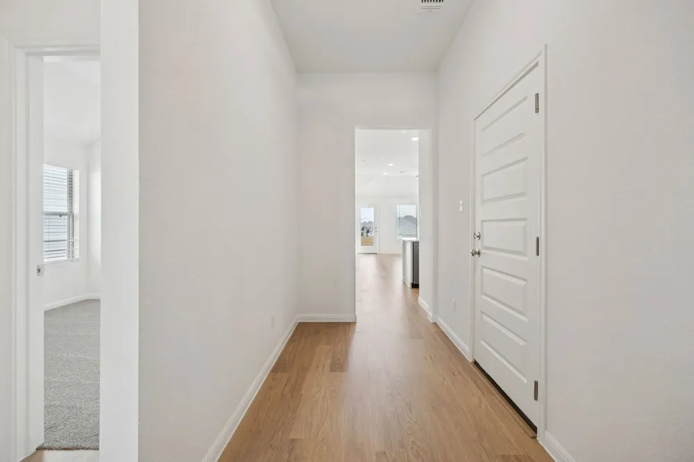 332 Bendecido Loop Elgin, TX 78621