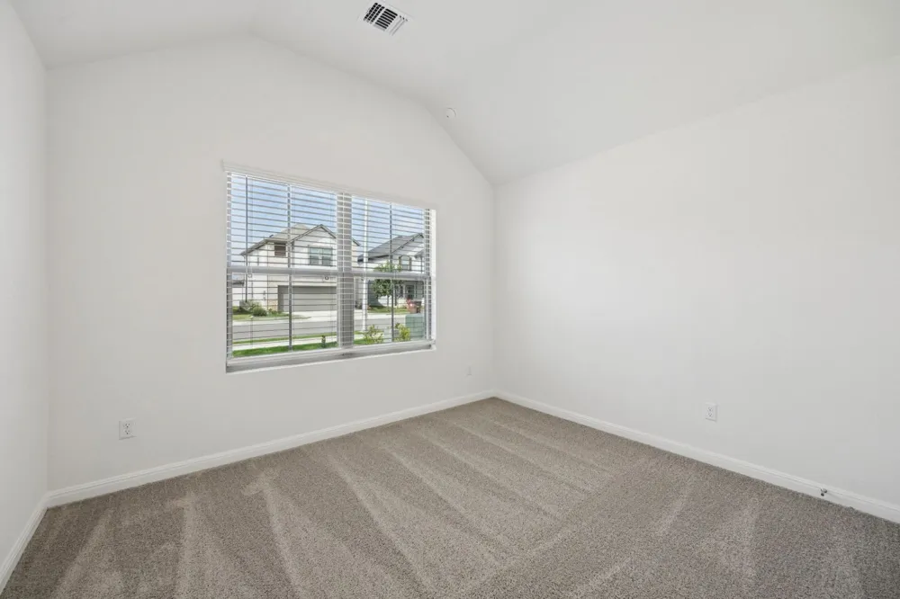 332 Bendecido Loop Elgin, TX 78621