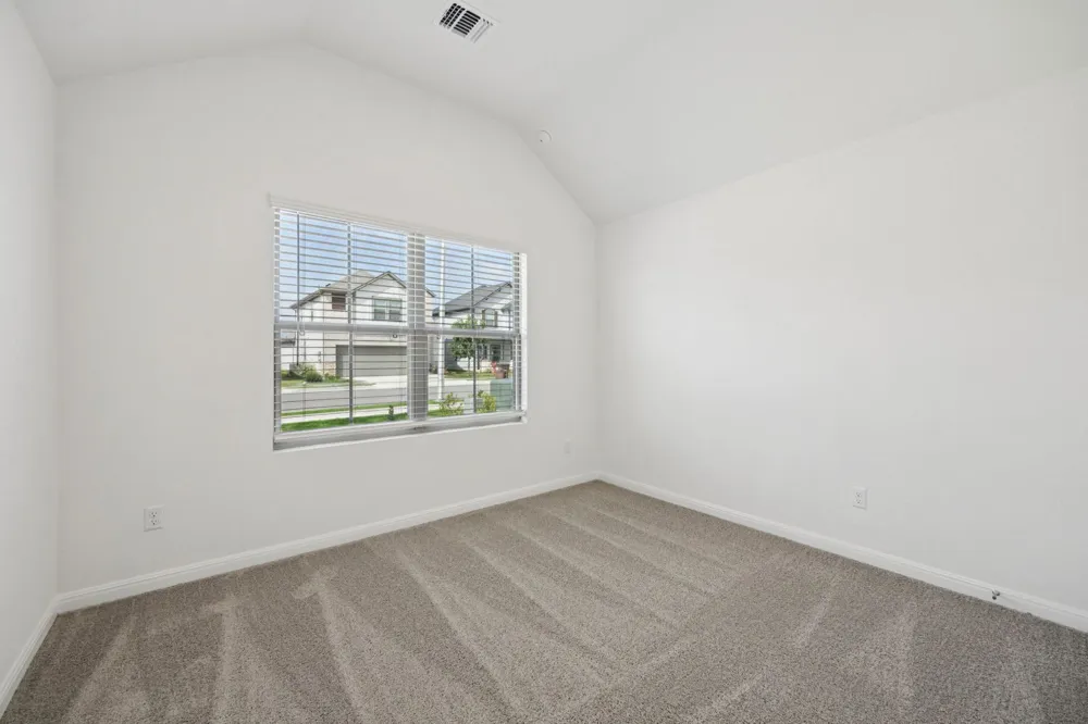 332 Bendecido Loop Elgin, TX 78621