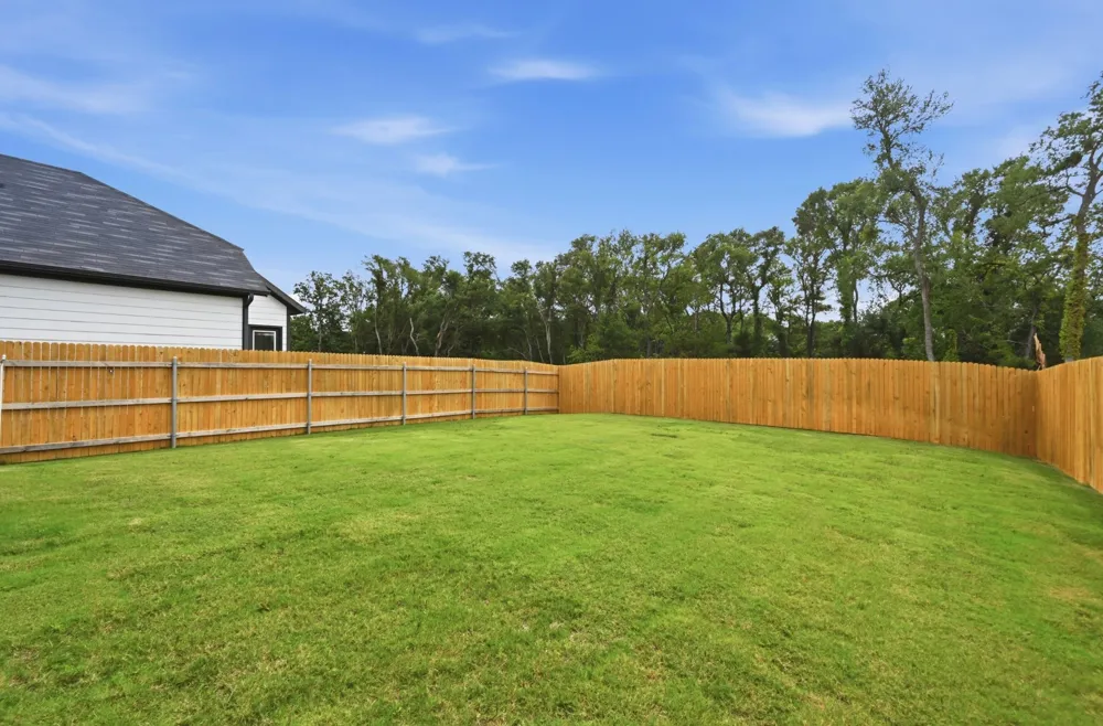332 Bendecido Loop Elgin, TX 78621