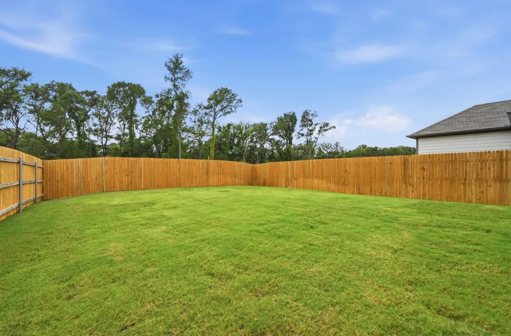 332 Bendecido Loop Elgin, TX 78621