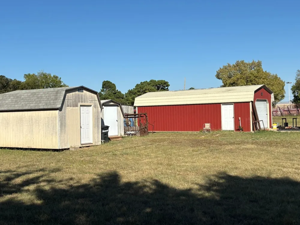 7067 State Highway 78 Bonham, TX 75418