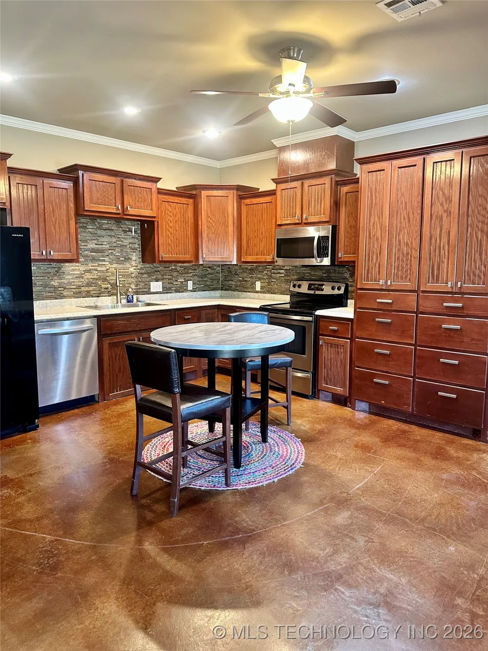 415664 E 1093 ROAD E Checotah, OK 74426