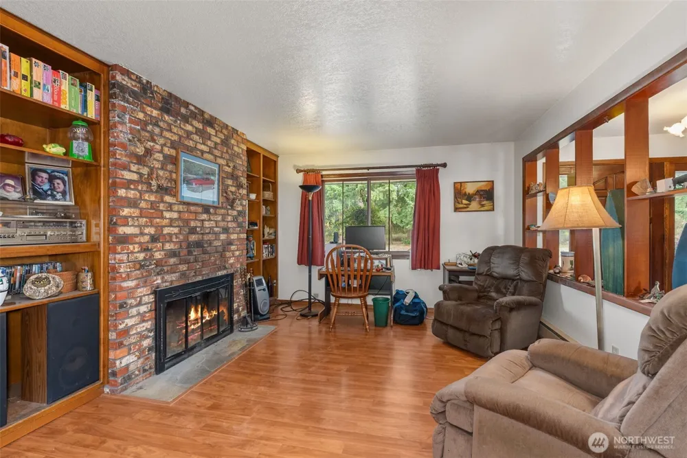 6511 203rd Avenue SW Centralia, WA 98531